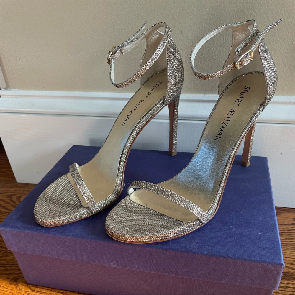 Stuart Weitzman, Nudistsong in Platinum Noir. Size 8.5, 105 mm (4.1 inches).